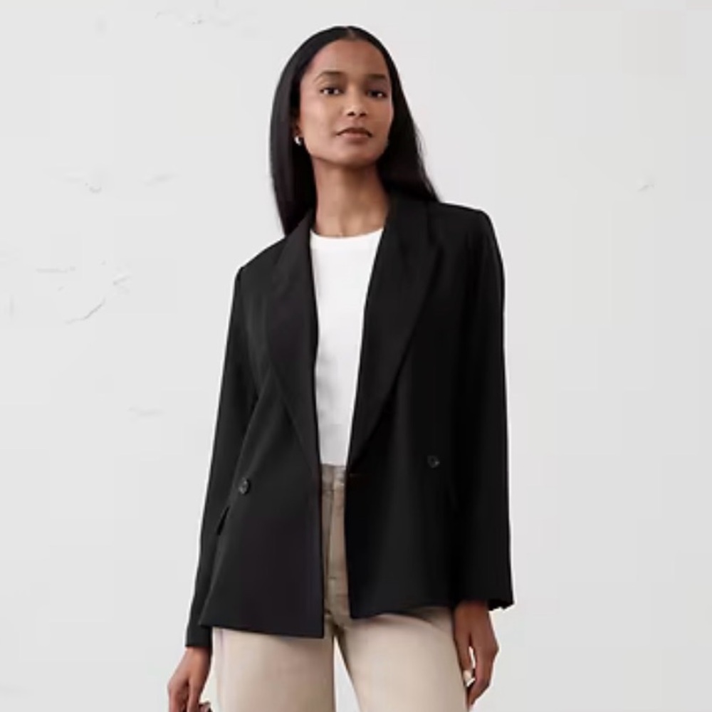 Banana Republic Boyfriend Blazer in Black, Size 2 NWT